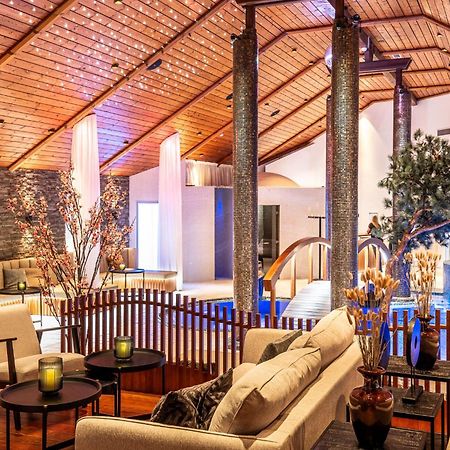 Отель Nova Park Conference Knivsta  Экстерьер фото