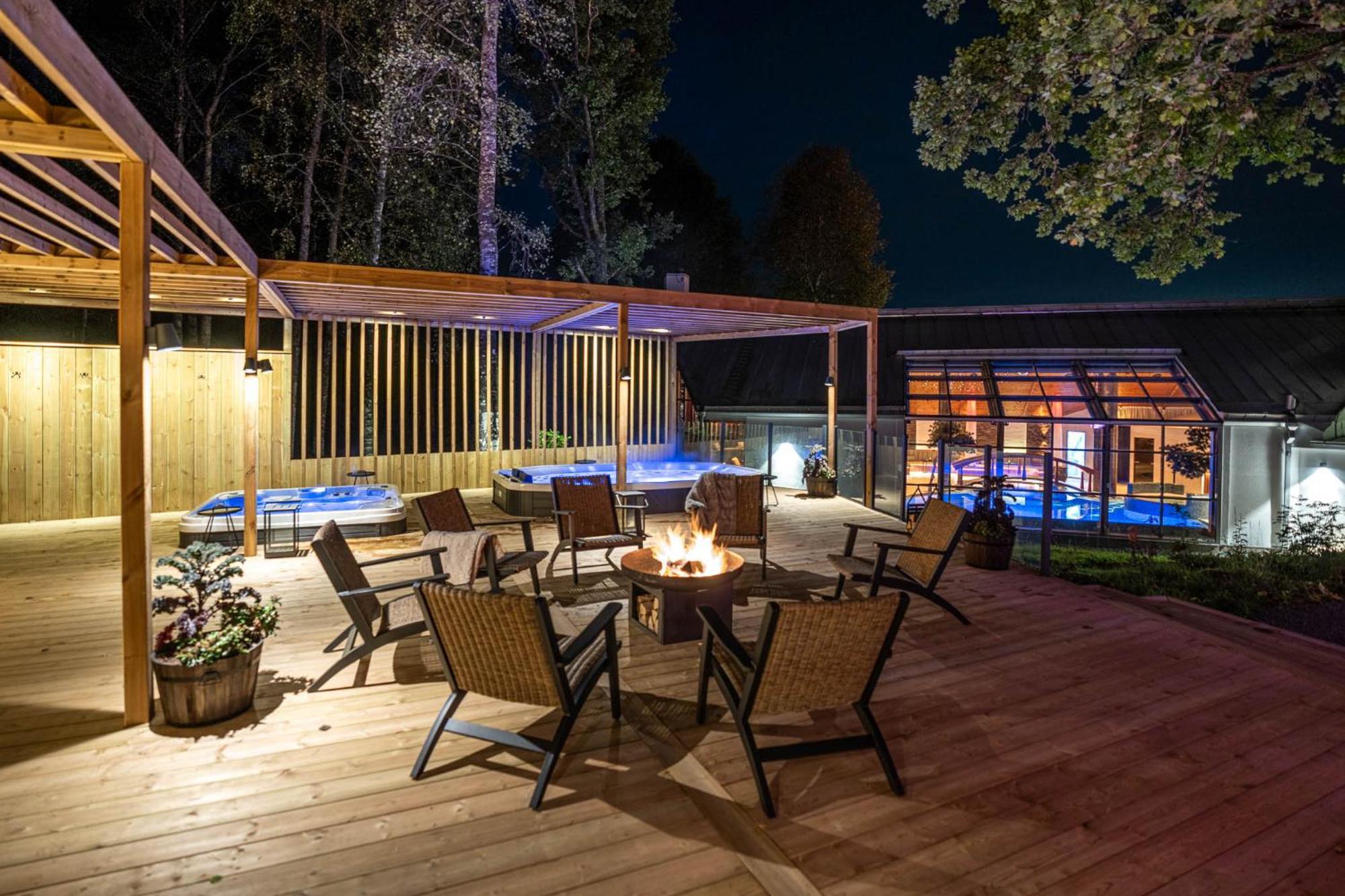 Отель Nova Park Conference Knivsta  Экстерьер фото